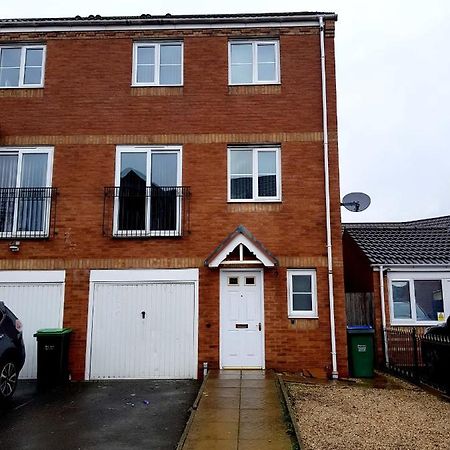 Tipton Town House Apartment Exterior photo